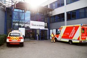 Klinik am Südring: Echte Ärzte und Krankenschwestern gewähren einen Einblick in ihren spannenden Klinik-Alltag ...