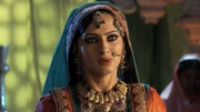 Kaiser Jalal Akbar (Rajat Tokas, li 2)
Hamida Bano Begum (Chhaya Phadkar, li1)
Königin Jodha Bai (Paridhi Sharma, mi)
Ruqaiya Sultan Begum (Lavina Tandon, re)