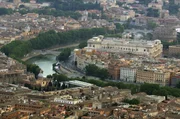 Aus städtebaulicher Sicht hat sich Italiens Hauptstadt Rom in mehreren Schüben verändert.
