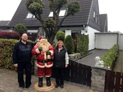 Sven (48) und Martina (53) aus Niedersachsen vertreten dieses Jahr den hohen Norden und bezeichnen sich selbst als "völlig weihnachtsbekloppt".