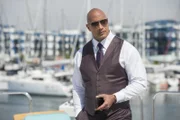 Spencer Strasmore (Dwayne Johnson)