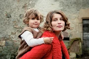 Die glückliche Mutter: Catherine (Laetitia Casta) mit Tochter Ludmilla.