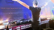 DJ Le Shuuk legt auf der Mainstage auf