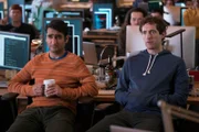 L-R: Dinesh Chugtai (Kumail Nanjianiv) und Richard Hendricks (Thomas Middleditch)