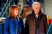 Lynda Boyd (Rose Doyle), Sean McGinley (Malachy Doyle).