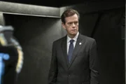 FBI-Direktor Pellington (Dylan Baker) ahnt, dass er der Terrorgruppe "Sandstorm" nur mit Janes Hilfe das Handwerk legen kann. Aber kann er ihr trauen?