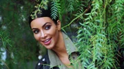 Kim ist glücklich, daß ihr Mann Kanye Töchterchen North in einem Musikvideo dabei hat..
