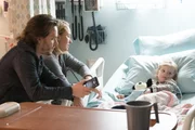 L-R: Jonathan Jackson as Avery Barkley, Hayden Panettiere as Juliette Barnes and Andi Gill as Cadence.