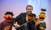 Sag's durch die Geige: David Garrett bei Ernie und Bert.