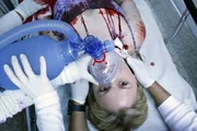 Sookie (Anna Paquin) muĂ um ihr Leben kämpfen!