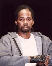 Augustus Hill (Harold Perrineau)