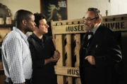 (v.l.)  Gus (Dulé Hill), Shawn (James Roday) und der Kurator (John Rhys-Davies)