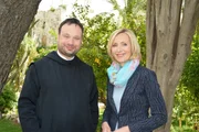 Petra Gerster mit Pater Nikodemus Schnabel, Pressesprecher der Dormitio-Abtei in Jerusalem