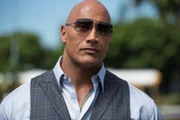 Spencer Strasmore (Dwayne Johnson)