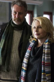 De Colin Nutley avec Helena Bergström et Johan Widerberg (Suède, 2017)
Cette mini-série en quatre épisodes plonge le téléspectateur au cœur de la ceinture biblique suédoise. On retrouve Helena Bergström (The Women on the Roof), grande star suédoise, dans le rôle la surintendante de police Maja Silver empêtrée dans une enquête au sein d’une communauté chrétienne sectaire.