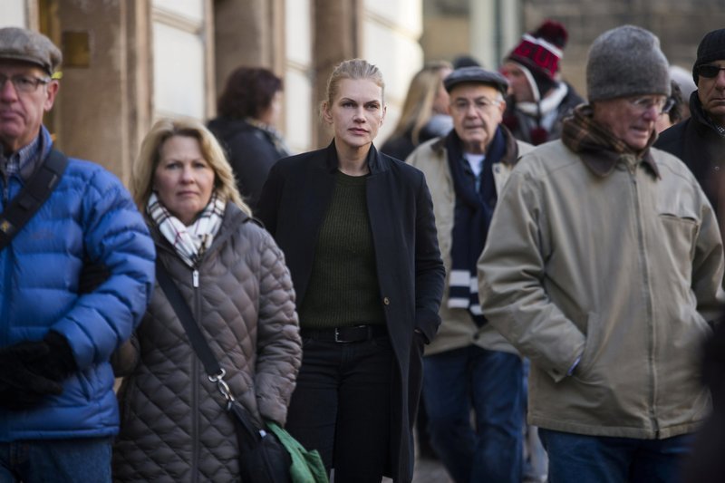 10 Prager Botschaft - Helen Dorn - TV Wunschliste