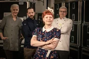 (v.l.n.r.) Bettina Schliephake-Burchardt; Christian Hümbs; Enie van de Meiklokjes; Günther Koerffer