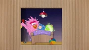 Timmi teilt sich das Bett mit zwei Monstern.