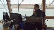 NDR Fernsehen SAISONSTART AUF NORDERNEY (2/3), "Stress auf der Baustelle", am Mittwoch (05.03.14) um 18:15 Uhr.
Ferienzeit: Gert Gejeerts muss mit seinem Schiff jetzt viele Sonderfahrten einlegen.
