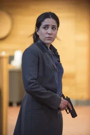 Zapata (Audrey Esparza) hat endlich erkannt, dass sie die Hilfe einer Therapiegruppe braucht, um ihre Spielsucht loszuwerden. Anfangs weigert sie sich noch, ihre Probleme öffentlich mitzuteilen, doch dann verliert sie beinahe ihr Leben bei einem gefährlichen Einsatz ...