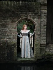 Wird sie wirklich die neue Königin von England? Elizabeth Woodville (Rebecca Ferguson)