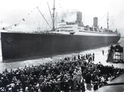 MDR Fernsehen AUF TRAUMSCHIFFEN UNTERWEGS, "Die letzte Fahrt der Columbus", am Samstag (30.05.15) um 00:35 Uhr.
Am 20. Juni 1939 verläßt die "Columbus" den Heimatkai Bremerhaven mit Ziel New York. Es wird die letzte Reise des Luxusliners sein.