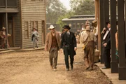 In the center: William (Jimmi Simpson, left), Logan (Ben Barnes, right).