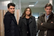 v.l.: Jamie Johnston (Ryan Castro), Lieutenant Olivia Benson (Mariska Hargitay) und Griffin Shaw (Sean McDermot)