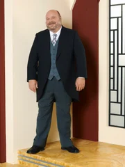 JESSIE - Kevin Chamberlin stars as Bertram on Disney Channel's "Jessie." (DISNEY CHANNEL/CRAIG SJODIN)