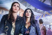 Brandy (Arielle Carver O'Neill, l.) und Kelly (Dana DeLorenzo)