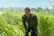 Ezekiel 'EZ' Reyes (JD Pardo)