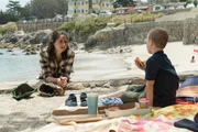 Jane Chapman (Shailene Woodley) and Ziggy Chapman (Iain Armitage).