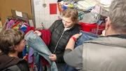 Mama Tina (29, Mitte) und ihre Familie müssen mit dem vorhandenen Geld gut haushalten