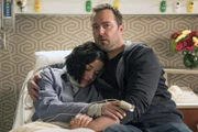 Jane Doe (Jaimie Alexander, l.); Kurt Weller (Sullivan Stapleton, r.)