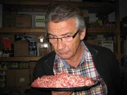 "Achtung Kontrolle! Einsatz für die Ordnungshüter" begleitet Ordnungshüter bei der Arbeit. Foto: Lebensmittelkontrolleur Bernd Stumm