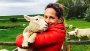 Tamina Kallert auf einem Urlaubsbauernhof auf der Insel Pellworm.