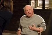 Ethan Edelman (Wallace Shawn)