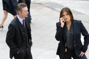 Ein Transsexueller stirbt in Folge eines Sturzes von einer Brücke - der  15-jährige Täter soll nun wegen Mordes als Erwachsener verurteilt werden. Dominick "Sonny" Carisi (Peter Scanavino) und Olivia Benson (Mariska Hargitay) ermitteln.