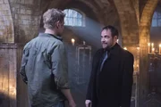 Lucifer (Mark Pellegrino, l.); Crowley (Mark Sheppard, r.)