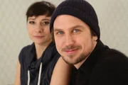 In Liebe zu Shakespeare - Schaubühnenstar Lars Eidinger zu Gast im Kulturpalast bei Moderatorin Nina Fiva Sonnenberg.