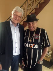 Dieter Wiesner (l.) war Michael Jacksons langjähriger Manager. Hier ist er mit Michaels Vater, Joseph Walter "Joe" Jackson.