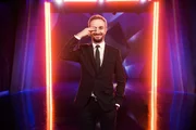 Jan Böhmermann im Studio.