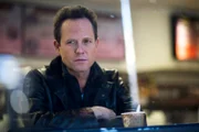 Detective Cassidy (Dean Winters) kommt nicht zur Ruhe: Nicht nur, dass er gegen den gefährlichsten Zuhälter seiner Dienstzeit aussagen muss, bei dem er jahrelang undercover ermittelt hat, nun wird er noch der Vergewaltigung beschuldigt.