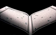 kreuz und quer: "Der Prophet und die Frauen", Die Dokumentation beleuchtet die Beziehung des Propheten Mohammed zu den Frauen. Unter Nicht-Muslimen ist relativ unbekannt, dass Gottes Auserwählter zugleich ein einfacher und aus damaliger Sicht "toleranter" Mann war, der die Menschen und das Leben, vor allem aber die Frauen liebte. Die Doku erzählt von Mohammeds Liebschaften und Leidenschaften. So entsteht das Bild eines zärtlichen und sensiblen Mannes voller Zweifel, Ängste und Verlangen, ein Bild, auf das sich heutige Fundamentalisten sicher nicht berufen können.