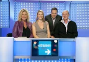 Moderator Roberto Cappelluti (3.v.l) mit dem Rateteam Susanne Fröhlich (l), Anja Reschke und Bodo Bach.