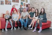 (v.l.n.r.) Larissa; Nadine; Isabella; Sandra; Philip; Günther; Thomas; Melina; Markus; Alexandra; Katharina