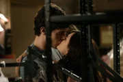 Adam Brody, Rachel Bilson.