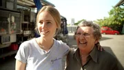 Juliane Eller mit Oma