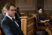 L-R:  Jason Bull (Michael Weatherly), Arti Cander (Archie Panjabi)