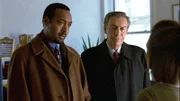 Detective Ed Green(Jesse L. Martin) und Detective Lennie Briscoe(Jerry Orbach)